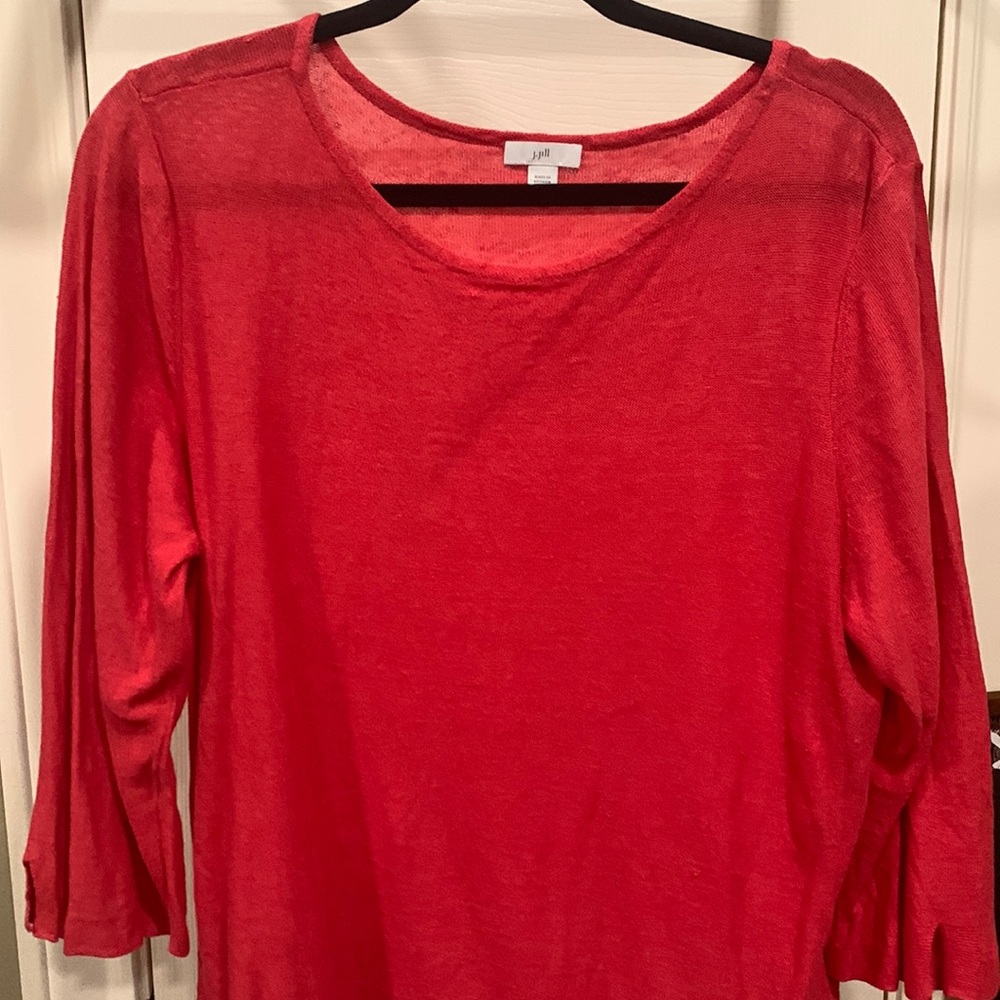 J Jill linen salmon color sweater with split 3/4 sleeves and bottom.